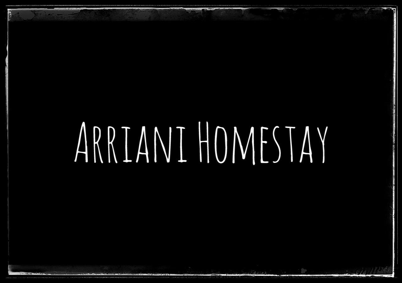 Arriani Homestay カリムンジャワ エクステリア 写真